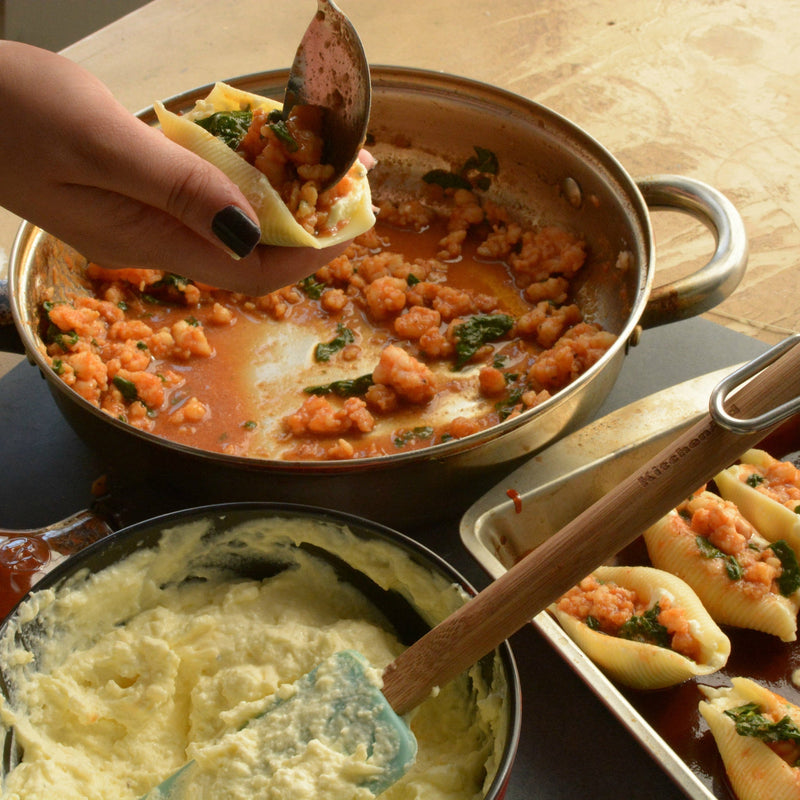 filling pasta shells